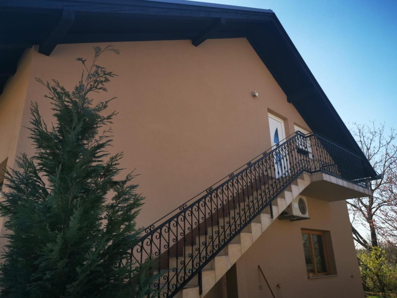 Ulica Ante Starcevica 113 Okucani Exterior foto